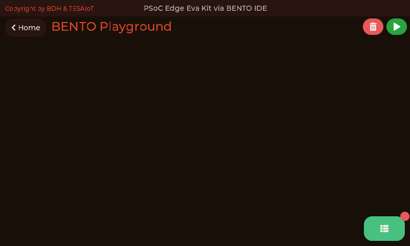 ภาพถ่ายหน้า BENTO Playground บนบอร์ดที่มีคอนโซลรอรับโค้ด