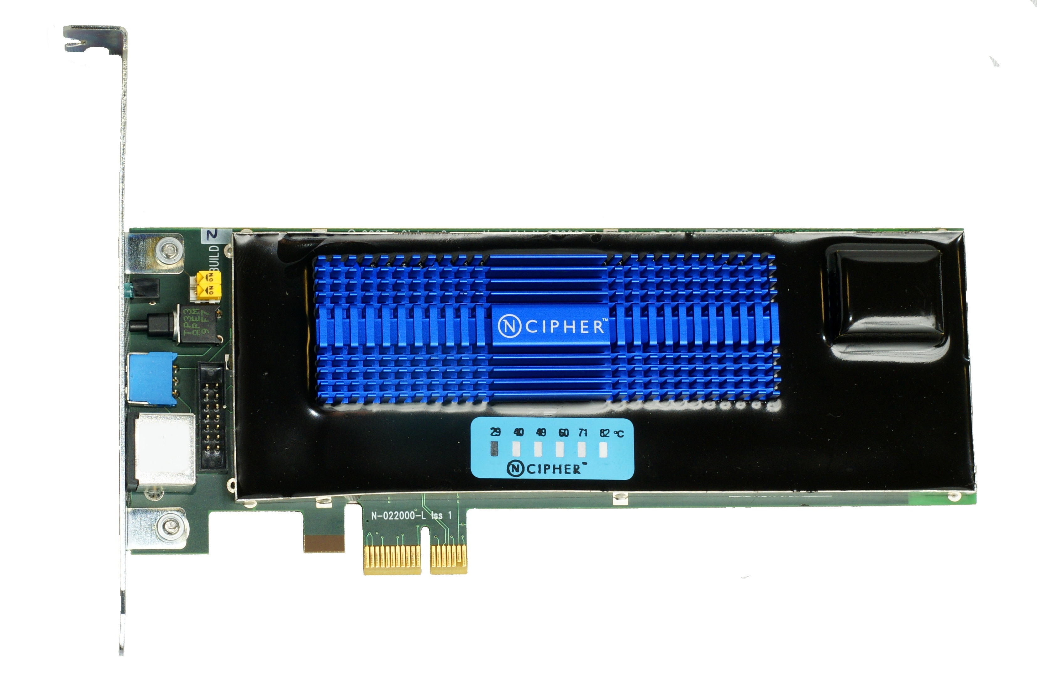 การ์ด Hardware Security Module รุ่น nCipher nShield ที่เก็บกุญแจเข้ารหัสไว้ในฮาร์ดแวร์